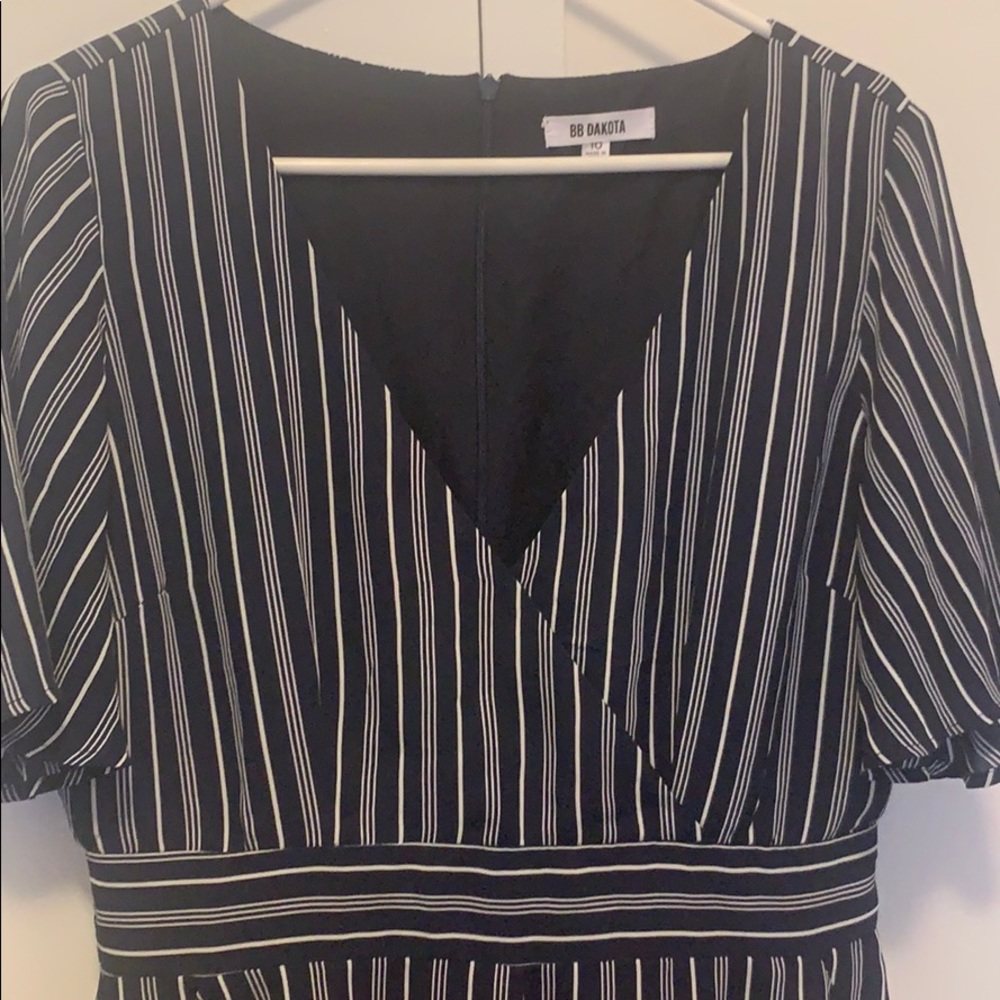 Romper - Picture 2 of 5